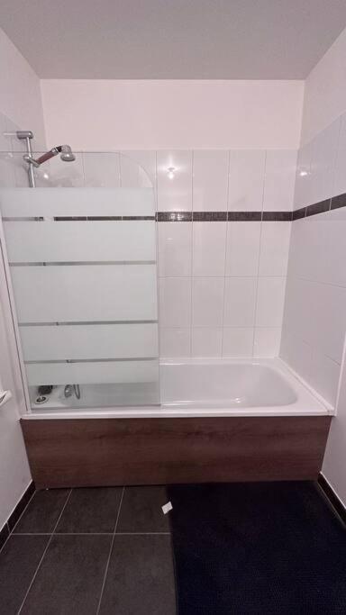 Appartement A Fleury-Merogis Proche De Paris المظهر الخارجي الصورة
